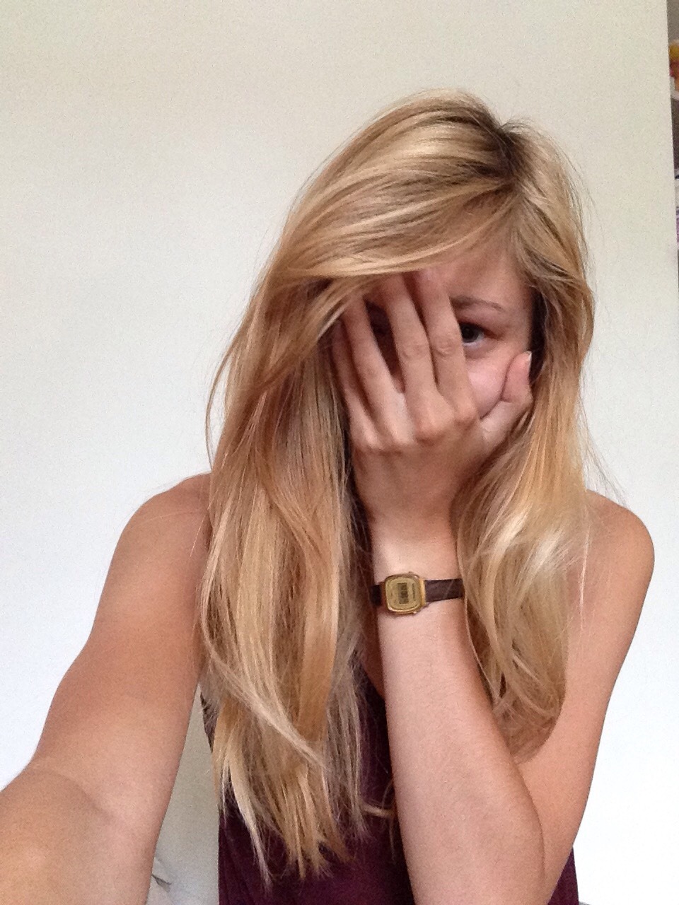 nakedcuddles:  Have some selfies because I love how blonde my hair is and my messy