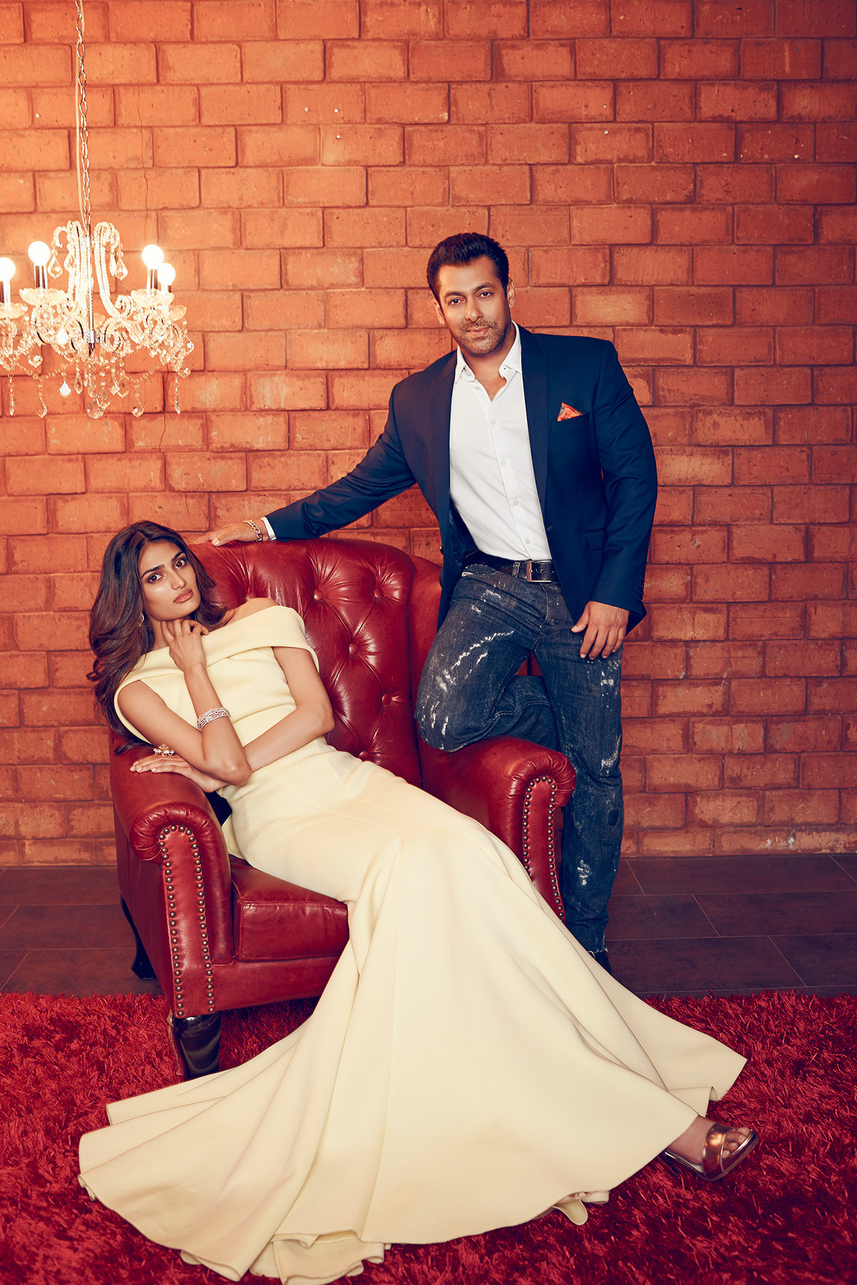 sapney:Salman Khan and Athiya Shetty for Hello