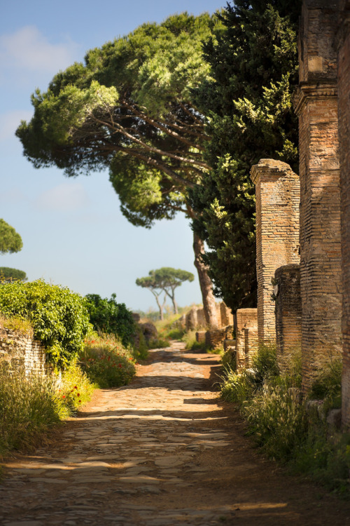 allthingseurope:Ostia Antica, Italy (by Maches76)