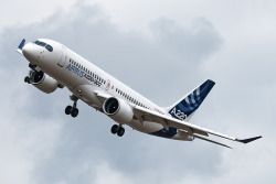 lutro95:
“Airbus A220-300 Farnborough 2018
”