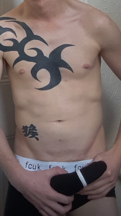 puphawaii:  tomtompics: a fan asked me for more videos cumming in boxers…. one just added now,  I also sell any underwear, special rate for OnlyFans    bone-up!  puphawaii & puphawaiitoo  