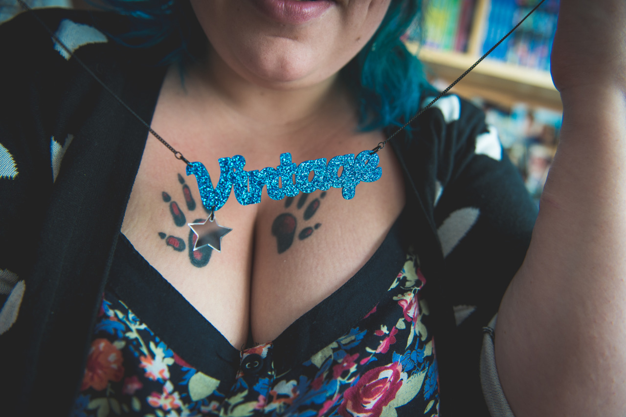 latelyivebeenseeingthings:  RosieVintage.tumblr.com Custom “Vintage” necklace