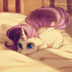 the-pony-allure:Rarity by Docnyaka  x3 &lt;3