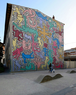 scavengedluxury:Keith Haring’s final public work, “Tuttomondo”. Pisa, June 2014. 