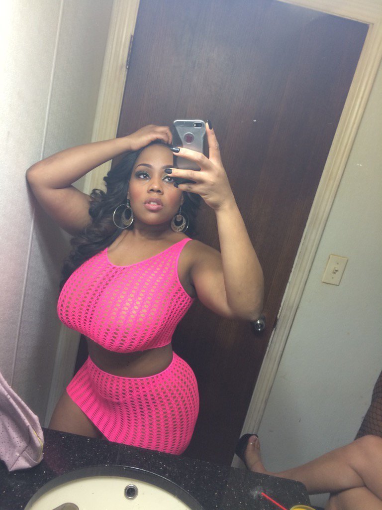 she2damnthick:  Ms Yummy