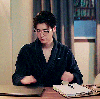 captainjoongki: professor cha eun ho and his glasses 