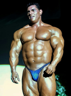 worldbodybuilders:  Paco Bautista.