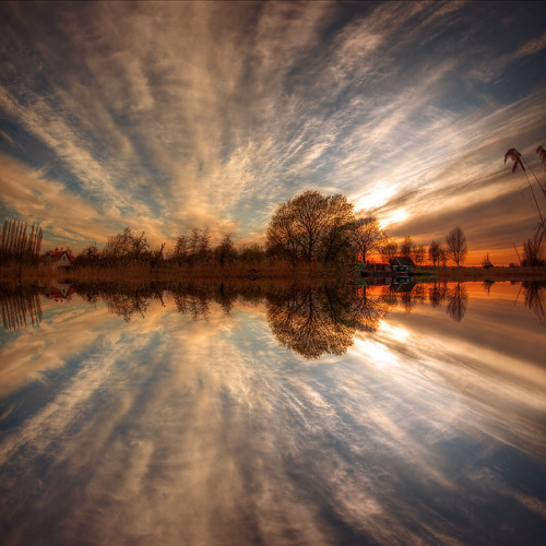 Clouds with Volcanic Dust by DolliaSH on Flickr.