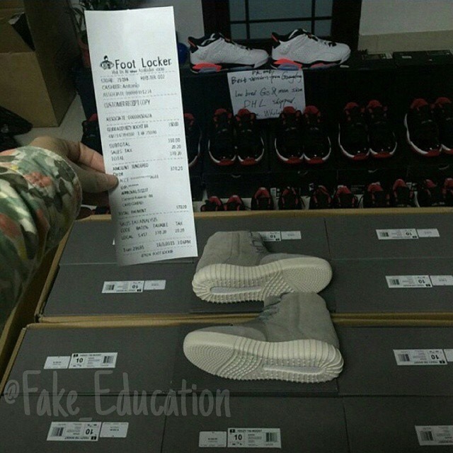 Fake Yeezy boost comes with footlocker 