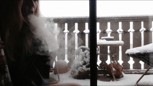 midnight-munchies420:  The first snow storm the of season, 11/21/15. ❄️❄️❄️