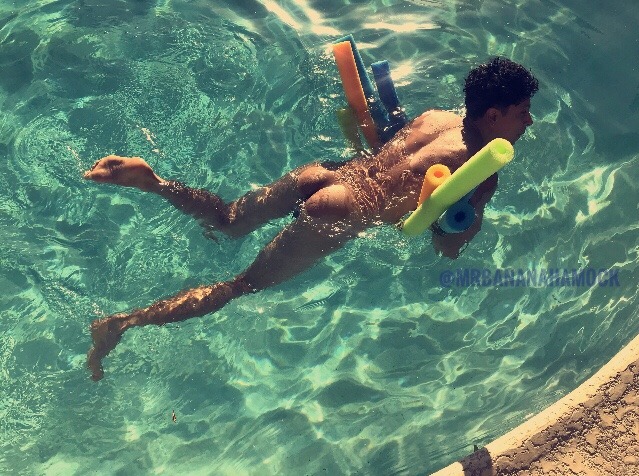mrbananaham0ck:  mrbananaham0ck:  @mrbananaham0ck  Instagram: mrbananahamock Snapchat: