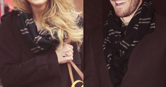 Gyllenhaal scarf jake How Taylor