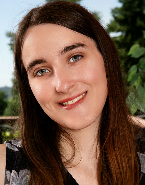 lovemywomenhairy:  I wish MY computer tech looked like HER - Part 2 