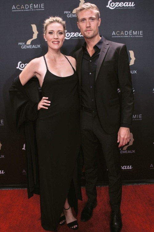 Evelyne and Nick on the red carpet at the 33th Prix Gémeaux, 2018.