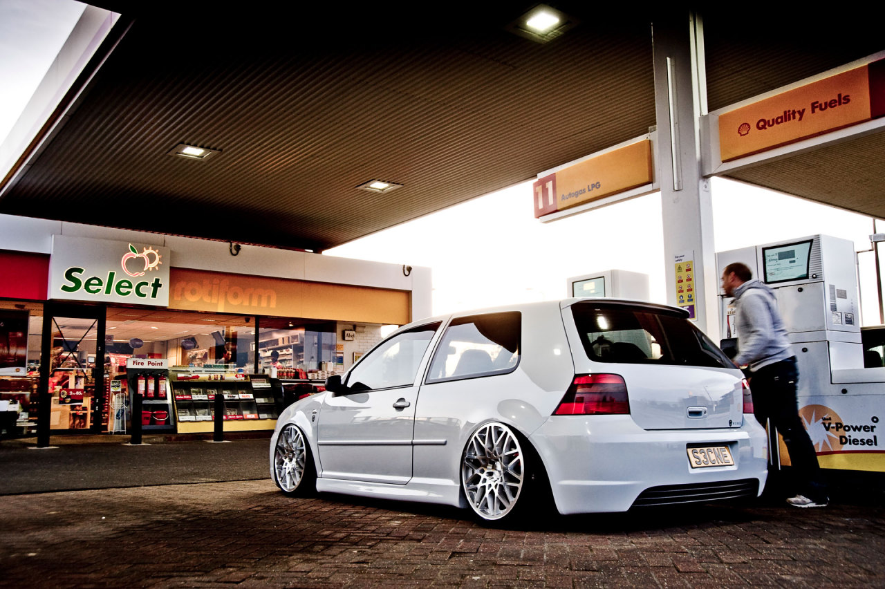 tunedandracecars:  TunedAndRaceCars