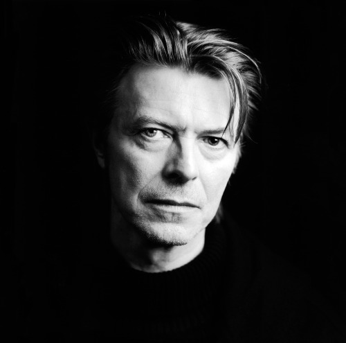 brienneoftarth:“And the stars look very different today” - R.I.P David Bowie , 1947 - 2016