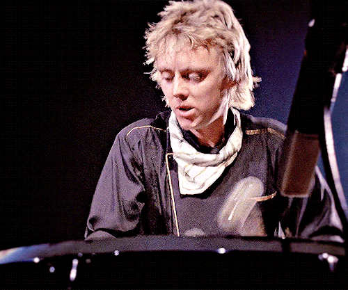 DRUM & TIMPANI SOLO By ROGER TAYLOR Queen Rock Montreal (1981)