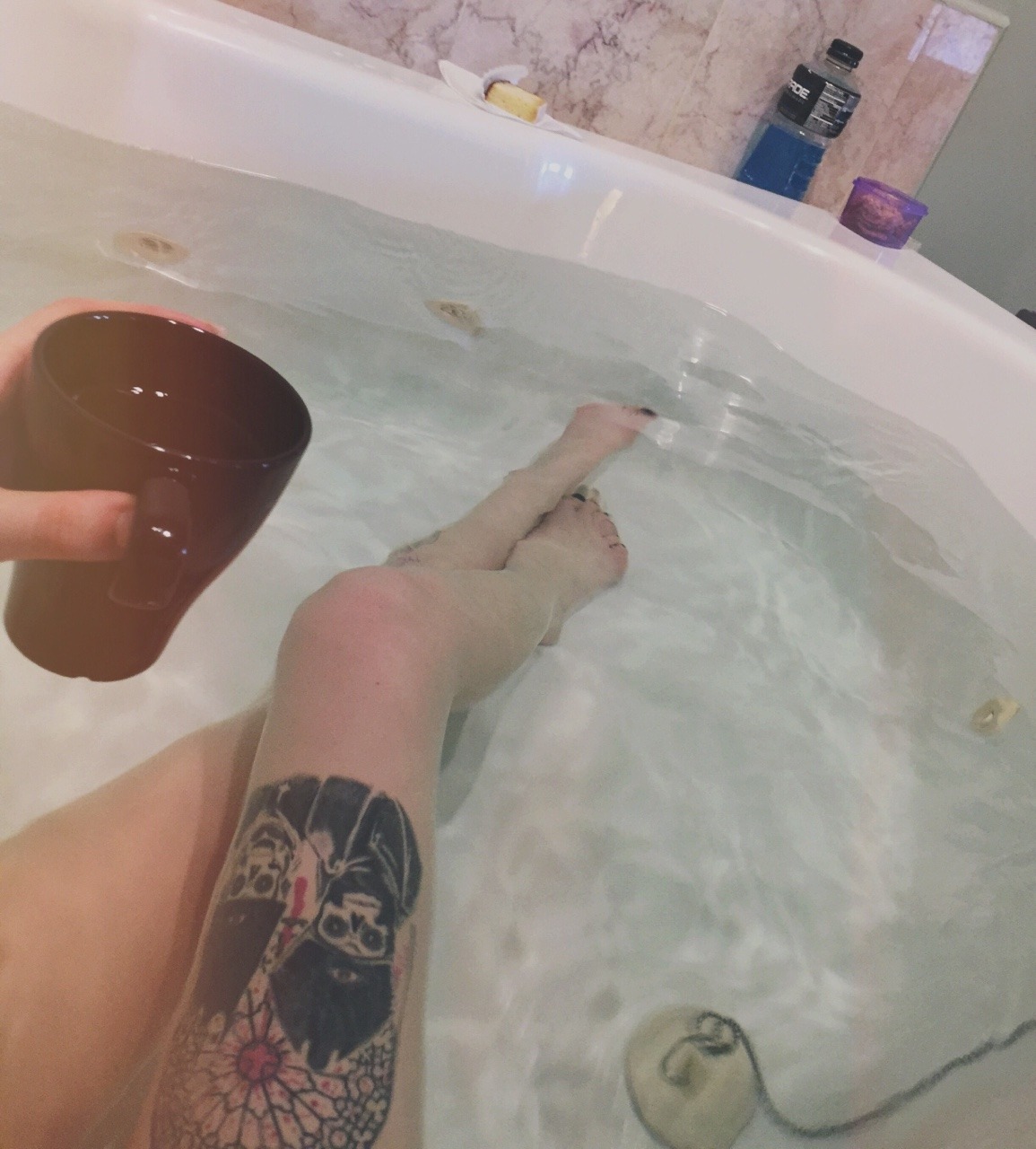 -miranda-ann:  3 person tub, only myself in it. Lame.  Sexy as fuck!