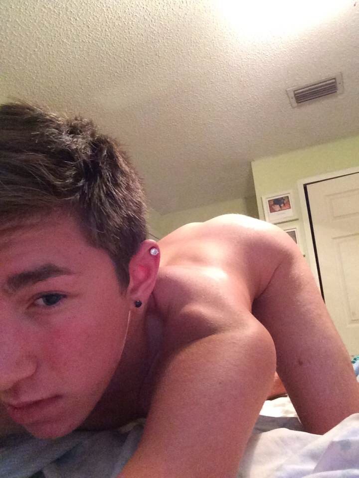 Hang 10 Twinks