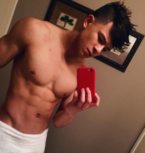 melaninmuscle:ALEJANDRO GALANG