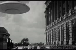 infinitefracture:  Another repost in memory of Ray Harryhausen Earth Vs the Flying
