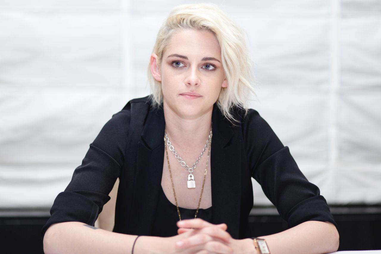 dailyactress:  Kristen Stewart – ‘Billy Lynn’s Long Halftime Walk’ Press