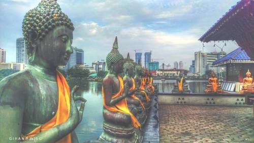 #colombo #srilanka (at Gangaramaya Temple)