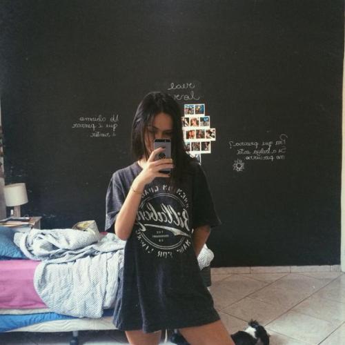 ❁