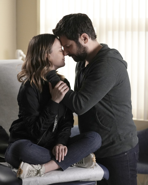  A Million Little Things 4x20: Just In CasePromotional Photos (x,x) 