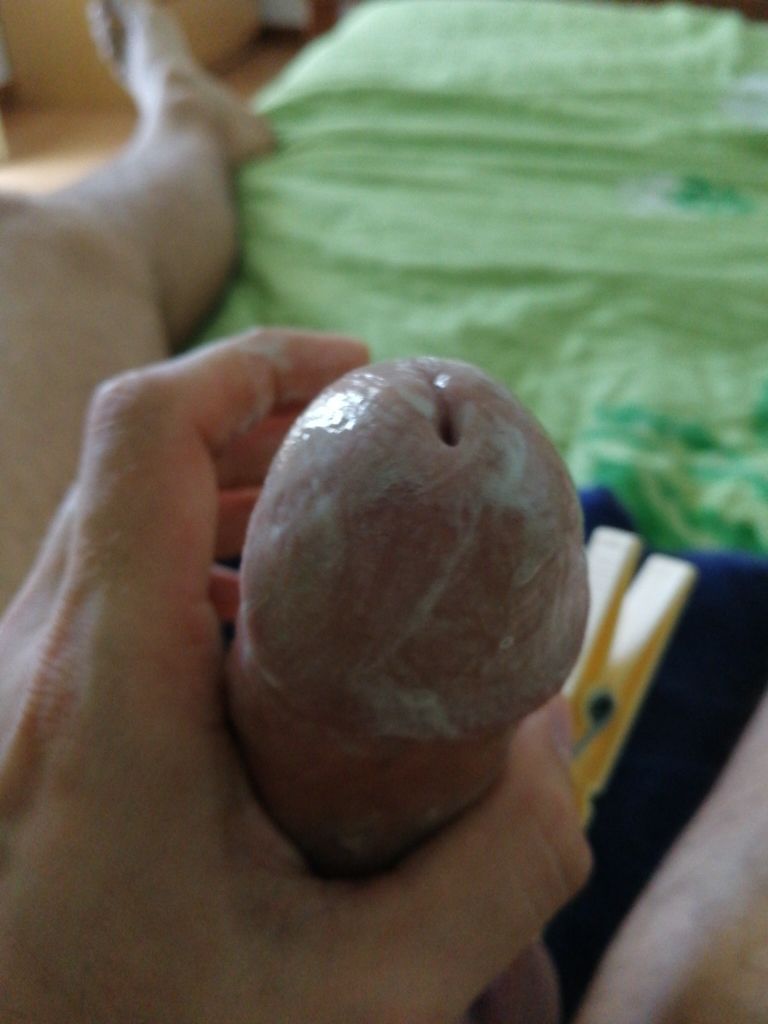 blueballsformymiss:  @lockedbysexyyoungmistress Miss add toothpaste.. She know how