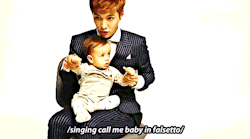 loveholic198:  exo’s biggest fanboy who made a baby dance through the entire duration of the song