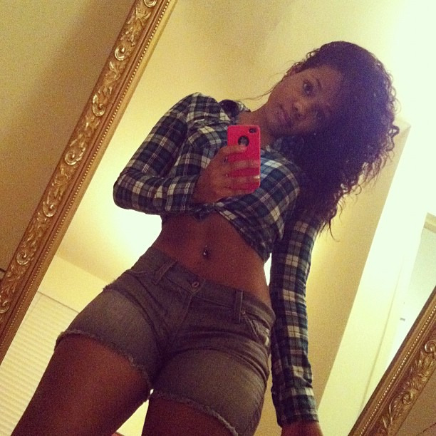 handsonexperiencexxx:  H.O.E. Of The Month (Mar): Brittaneyyy 
