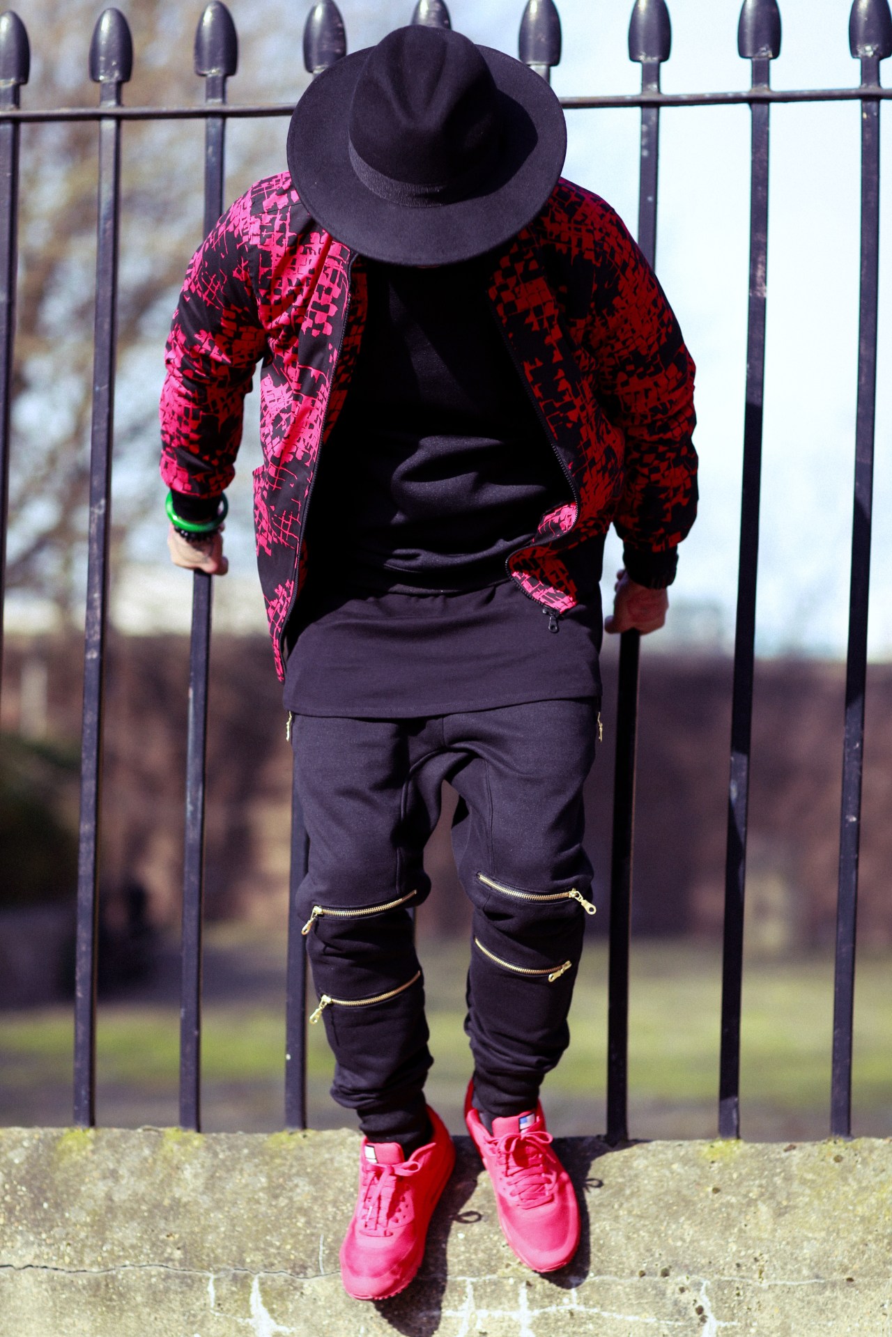 90skiddsolotoowild:  cocaine-nd-caviar:  nowadaysart:  blvck-zoid:  VMU London 