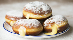 fullcravings:  Bombolini Italian Doughnuts