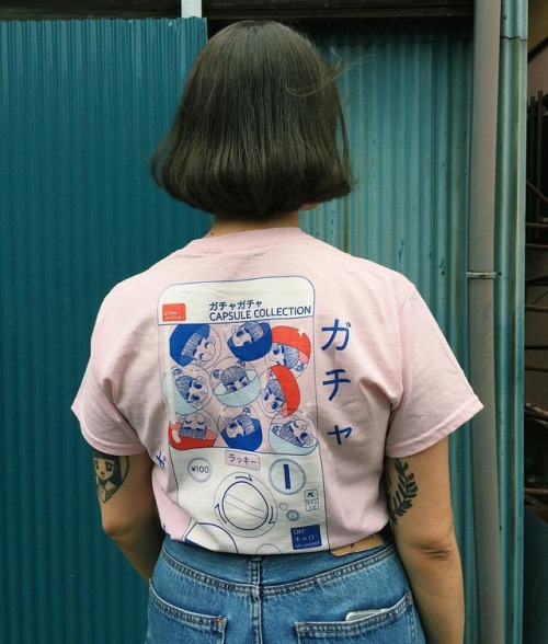 “Gachapon” T-shirt available online www.ohcaroool.com (link in bio) wearing size S for reference (en
