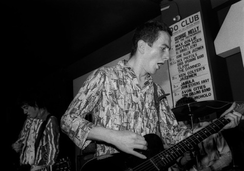 The Clash, performing at the 100 Club Punk Festival, photo by by Michel Esteban & Lizzy Mercier 