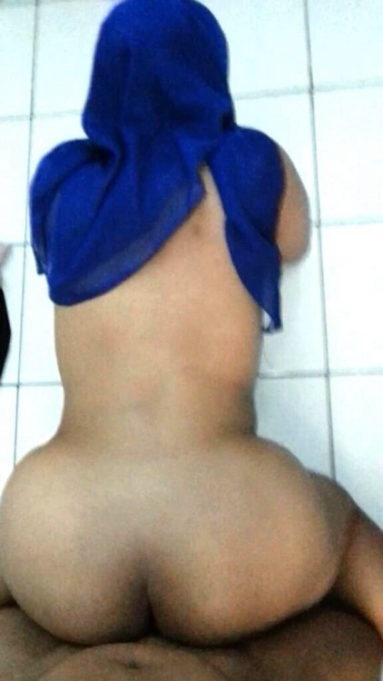 Porn Pics aweknotty:  Medley bertudung toggeng mintak