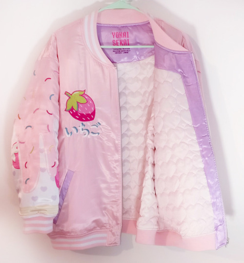 xxyokaisekaixx: Final Strawberry Milk Jacket~  It’s soft and lightly quilted for hugs!  It’s been a 