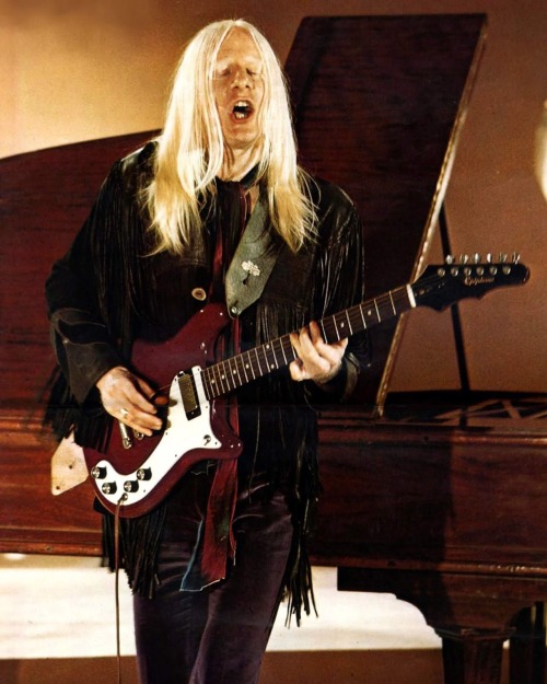 zimtrim:Johnny Winter