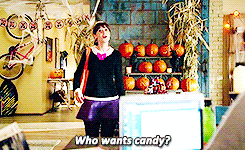 jakesjohnson-deactivated2016090:  Yes. That is the definition of trick-or-treating,