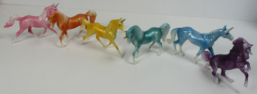 It’s Toy Time Tuesday!With&hellip;Breyer Rainbow of Stablemates Unicorns!TTT is late this 