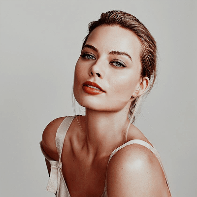 Margot Robbie  Tumblr_p9nwp7YC5H1xvowbyo4_400