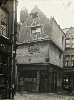 vint-agge-xx:  London, 1910&rsquo;