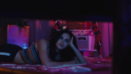 joewright:Female cinematographers: Katelin ArizmendiCam (2018)Directed by Daniel GoldhaberAspect Rat