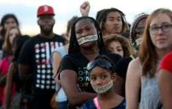  The #Blacklivesmatter Protests Aren’t Over  Almost A Week After A New York Grand