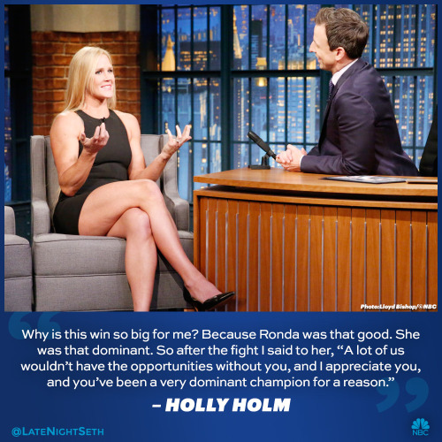 rondarouseyfans:  latenightseth:   What a great sport.  It’s nice to see people respecting her