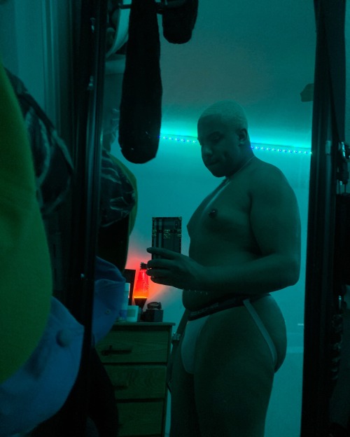 elijahneshonee:jst wanna be your favorite 