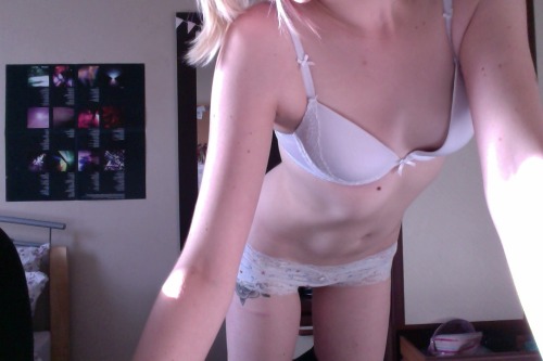 come say hi :) noregretsjustlovetonight.tumblr.com everyone stop by and say hi to her :)