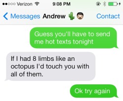 cubangains: aubernutter:  Sexting  Still