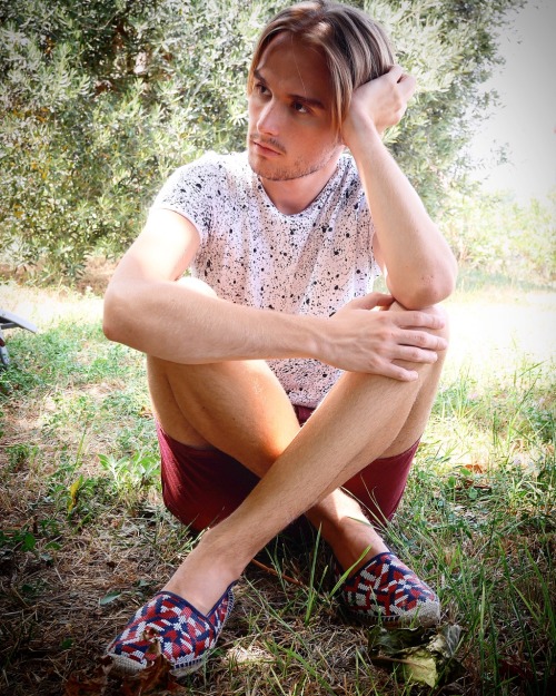 menstreetstyle:  gaetan.o - model We saw them everywhere ! Sneakers trends this year are available i